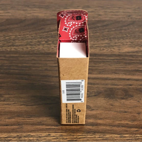 🎉 HP 🎉 GXVE BY GWEN STEFANI Original Me Clean High-Performance Matte Lipstick - Picture 7 of 9